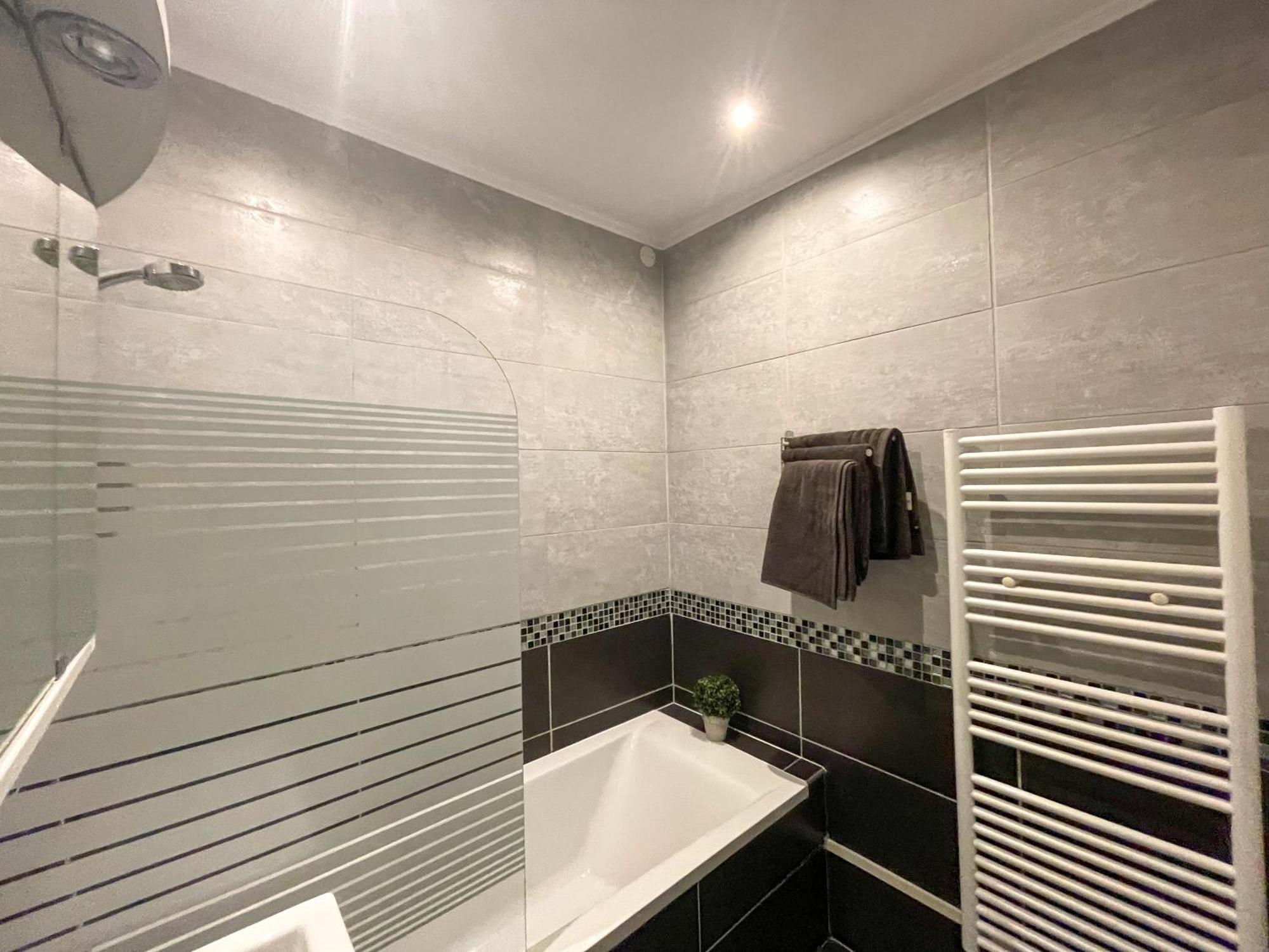 Superbe Appartement-Sauna-Cinema-Parking-Gare Αμιάν Εξωτερικό φωτογραφία